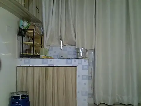 Snapshot of jeyberrie chatting on 09/27/25, 11:04 jeyberrie online show from 09/27/25, 11:04