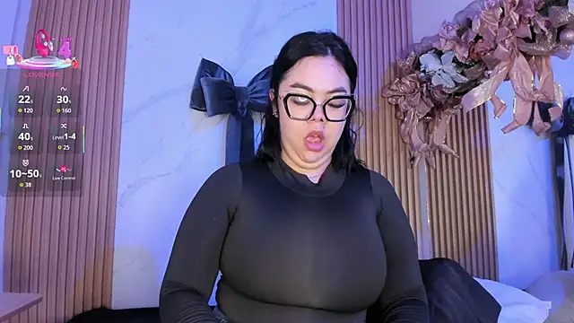 juicy led  online show from 12/22/25, 11:07