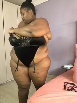 bustytitsxxx online show from 10/29/25, 04:37