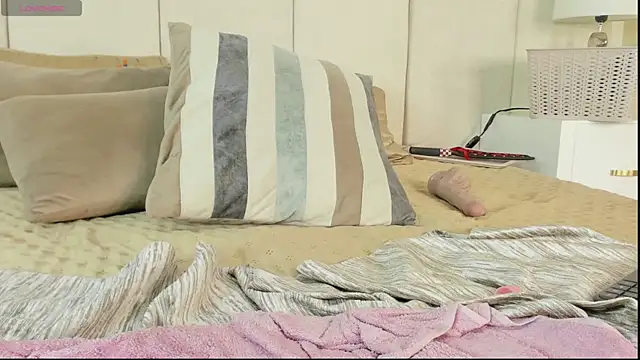 Snapshot of jazz_parker chatting on 02/09/25, 06:05 jazz parker online show from 02/09/25, 06:05