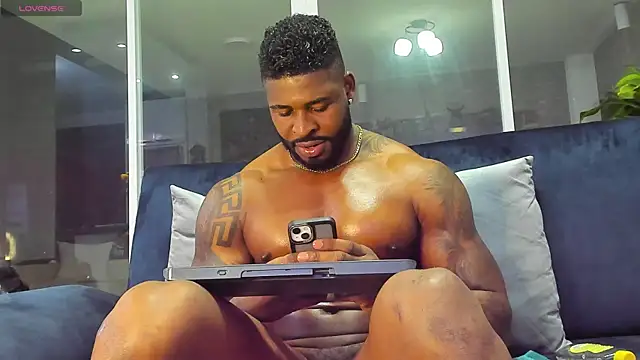 Makonneen online show from 12/09/24, 02:34