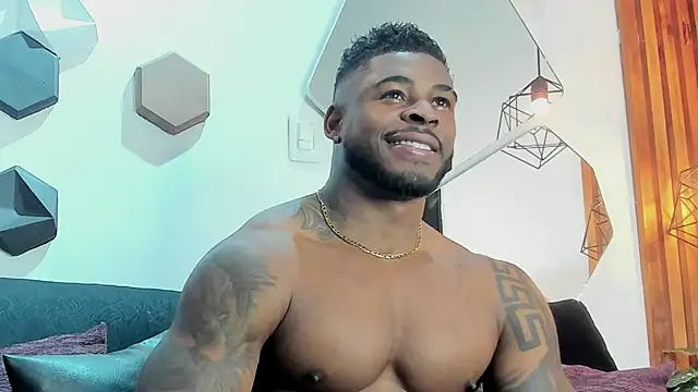 Makonneen online show from 01/02/25, 10:22