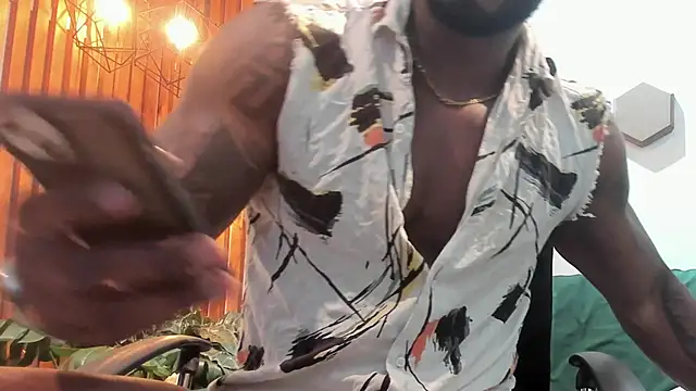 Makonneen online show from 01/17/25, 08:55