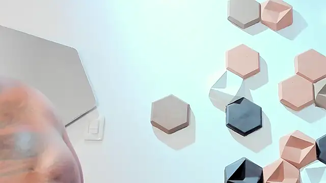 Makonneen online show from 01/29/25, 07:57