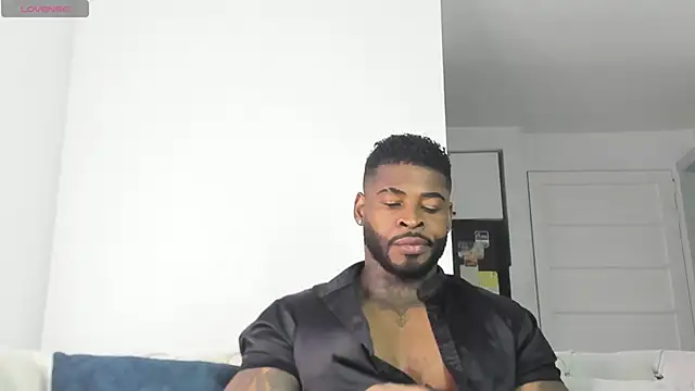Makonneen online show from 06/17/26, 10:54