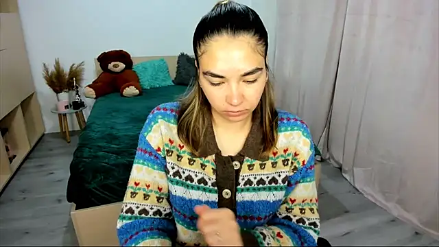 Snapshot of Alexa_Dolly12 chatting on 09/30/25, 06:40 Alexa Dolly12 online show from 09/30/25, 06:40