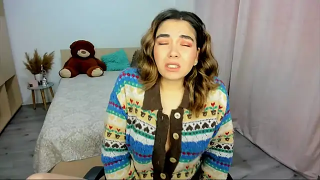 Snapshot of Alexa_Dolly12 chatting on 10/16/25, 05:41 Alexa Dolly12 online show from 10/16/25, 05:41