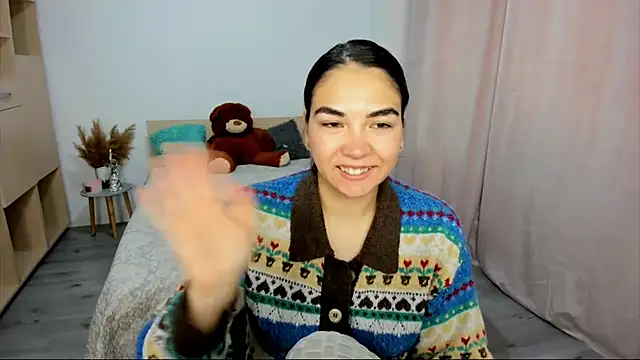 Snapshot of Alexa_Dolly12 chatting on 11/08/25, 06:57 Alexa Dolly12 online show from 11/08/25, 06:57