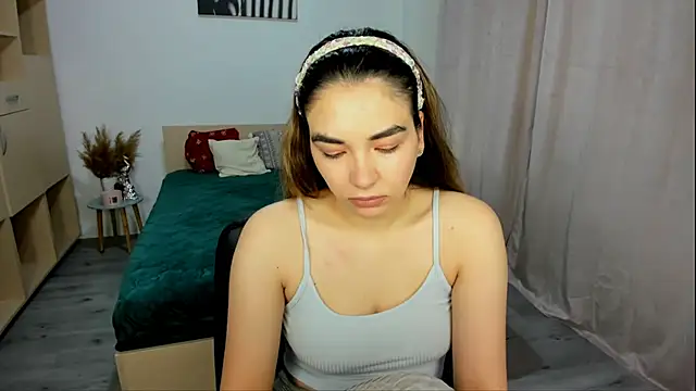 Snapshot of Alexa_Dolly12 chatting on 12/03/25, 06:32 Alexa Dolly12 online show from 12/03/25, 06:32