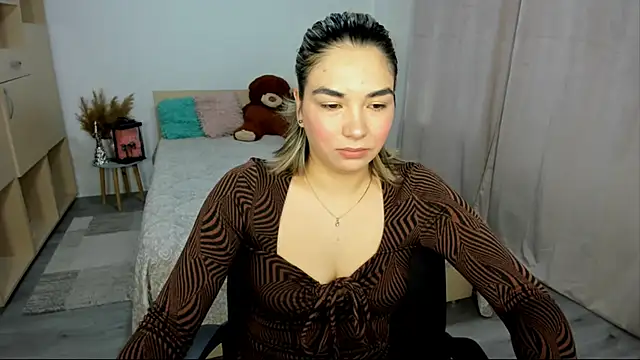 Snapshot of Alexa_Dolly12 chatting on 02/04/26, 06:08 Alexa Dolly12 online show from 02/04/26, 06:08