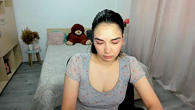 Alexa Dolly12 online show from 06/24/26, 07:51