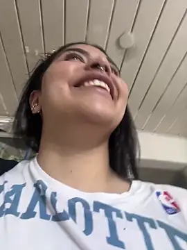  luna torres online show from 04/24/26, 12:51