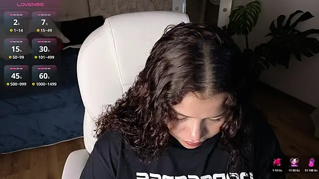 loly marce online show from 11/11/25, 09:26