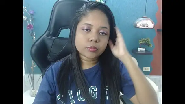 Melikasweetz online show from 02/09/25, 05:43