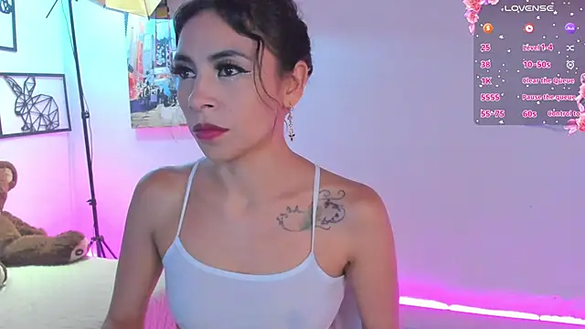 Snapshot of emma-hiill chatting on 12/11/24, 08:18 emma-hiill online show from 12/11/24, 08:18