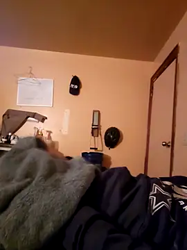 Snapshot of BigDDave6979 chatting on 01/04/25, 01:31 BigDDave6979 online show from 01/04/25, 01:31