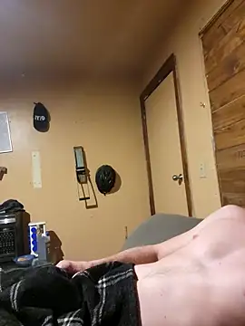 Snapshot of BigDDave6979 chatting on 02/18/25, 11:08 BigDDave6979 online show from 02/18/25, 11:08