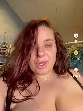 Snapshot of lairarose chatting on 06/30/26, 03:29 lairarose online show from 06/30/26, 03:29