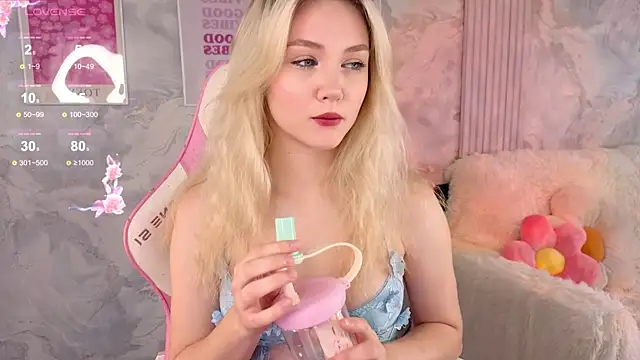 Snapshot of angel_with_flowers chatting on 09/10/25, 03:28 angel with flowers online show from 09/10/25, 03:28