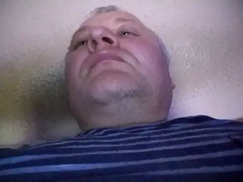 Snapshot of Grasul78 chatting on 06/15/26, 03:58 Grasul78 online show from 06/15/26, 03:58