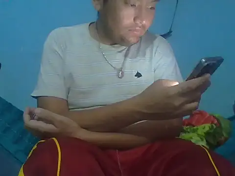 Snapshot of daniel4444Cu chatting on 04/23/26, 02:52 daniel4444Cu online show from 04/23/26, 02:52