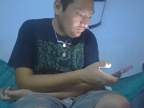 Snapshot of daniel4444Cu chatting on 04/24/26, 04:53 daniel4444Cu online show from 04/24/26, 04:53