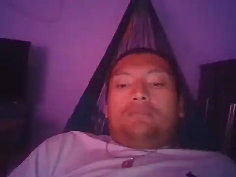Snapshot of daniel4444Cu chatting on 05/21/26, 07:43 daniel4444Cu online show from 05/21/26, 07:43