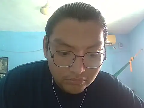 Snapshot of daniel4444Cu chatting on 05/25/26, 06:14 daniel4444Cu online show from 05/25/26, 06:14