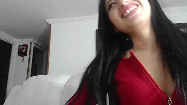 Snapshot of Nicolette_ks_ chatting on 03/08/25, 04:23 Nicolette ks  online show from 03/08/25, 04:23