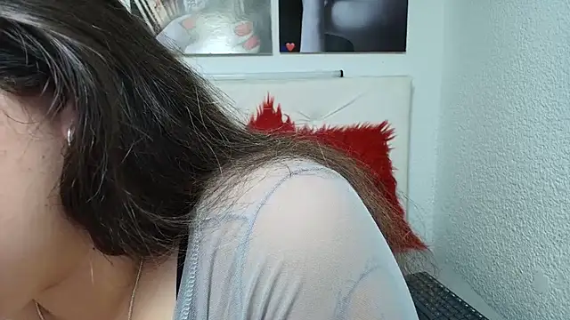 LinaBrowm online show from 04/21/26, 01:39