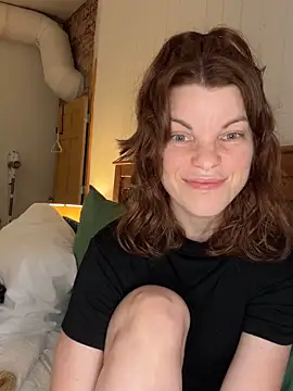 wildefaye online show from 10/05/25, 01:48