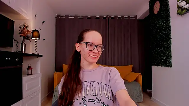 BettyBrowni online show from 03/04/25, 04:09