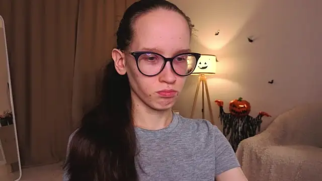 BettyBrowni online show from 12/02/25, 04:13