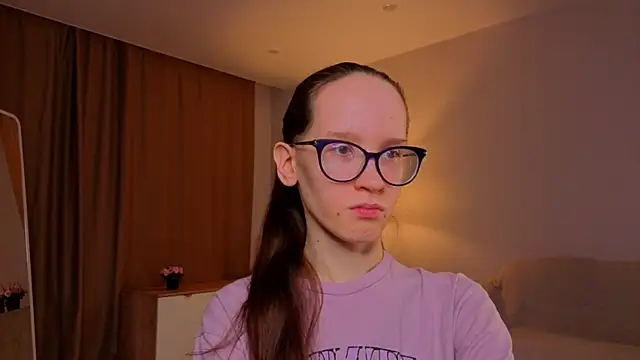 BettyBrowni online show from 03/31/26, 04:07