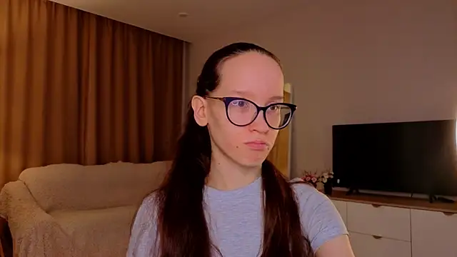 BettyBrowni online show from 04/05/26, 04:04