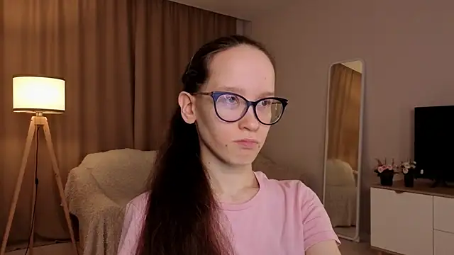 BettyBrowni online show from 04/19/26, 04:06