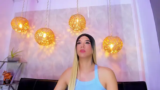 victoria aleia  online show from 03/17/25, 11:54