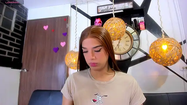 Snapshot of victoria_aleia_ chatting on 06/11/26, 10:30 victoria aleia online show from 06/11/26, 10:30