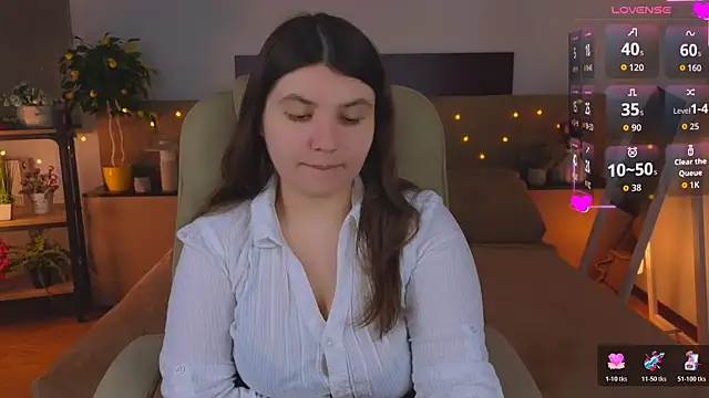 Viola  Shy online show from 04/05/26, 07:44