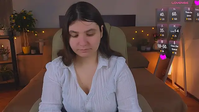 Viola  Shy online show from 04/10/26, 08:35