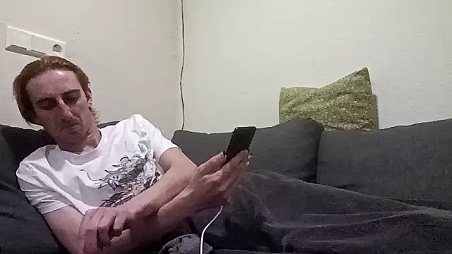 fabiansissyfabienne online show from 10/29/25, 07:37