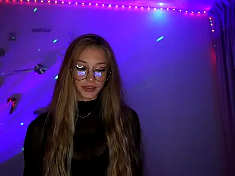 Snapshot of BARBIE_22888 chatting on 09/21/25, 06:42 BARBIE 22888 online show from 09/21/25, 06:42