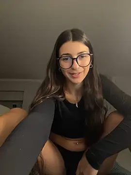 Wildberry  online show from 10/27/25, 04:00