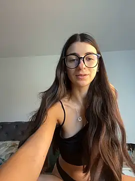 Snapshot of Wildberry_ chatting on 06/18/26, 12:31 Wildberry online show from 06/18/26, 12:31