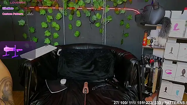 Sweett Mollyy online show from 09/24/25, 02:48