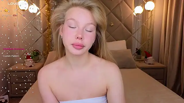 Sarra Cooper online show from 01/08/25, 01:21