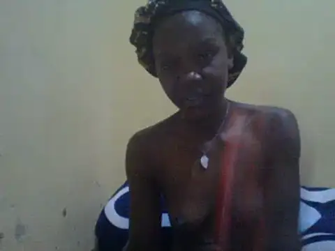 Snapshot of girltotok chatting on 02/21/25, 01:44 girltotok online show from 02/21/25, 01:44