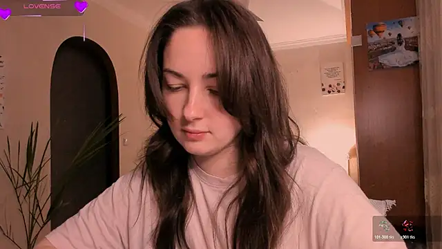 cClandesTina online show from 02/15/26, 09:00