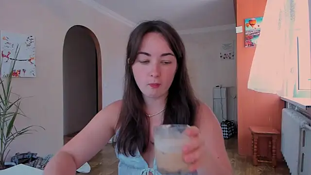 cClandesTina online show from 06/30/26, 11:33