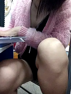 Haralushiaaa online show from 10/31/25, 05:47